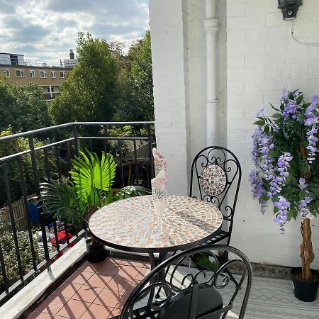 Cosy 3 Bed Flat Ideal For Trips To 런던 외부 사진