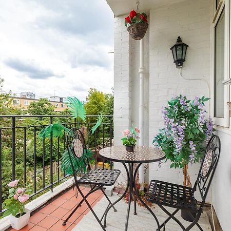 Cosy 3 Bed Flat Ideal For Trips To 런던 외부 사진