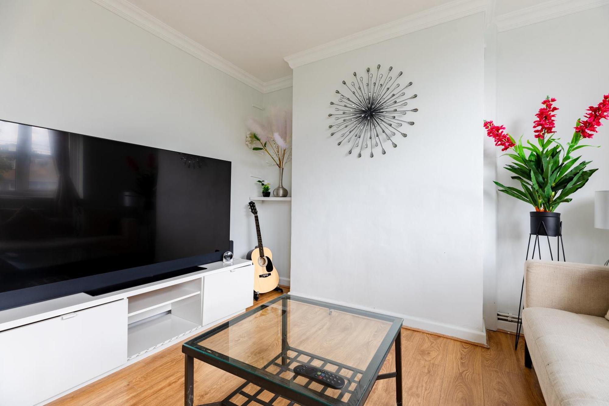 Cosy 3 Bed Flat Ideal For Trips To 런던 외부 사진