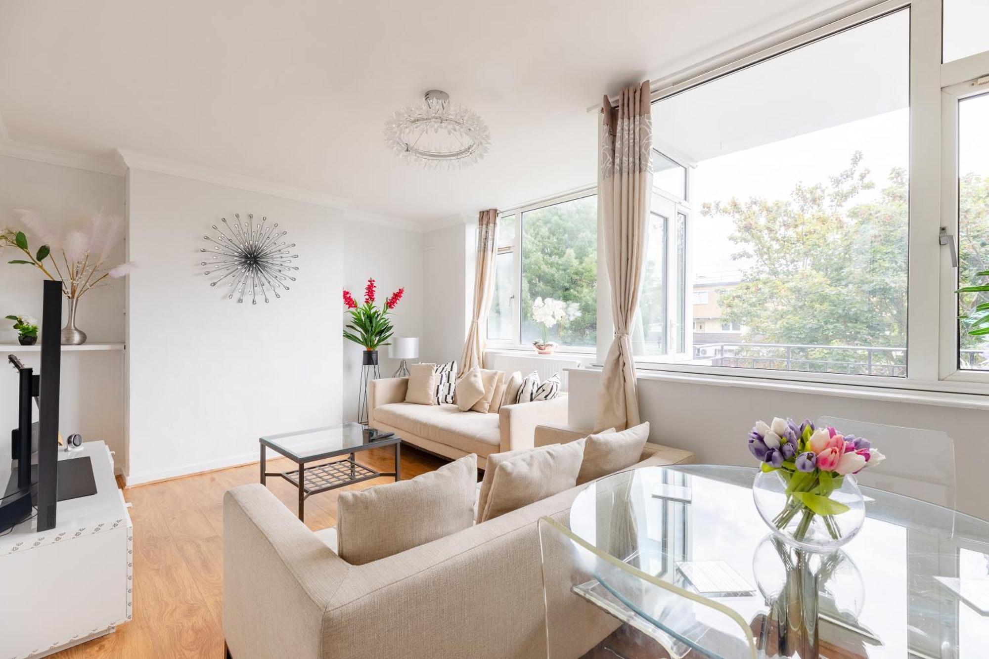 Cosy 3 Bed Flat Ideal For Trips To 런던 외부 사진