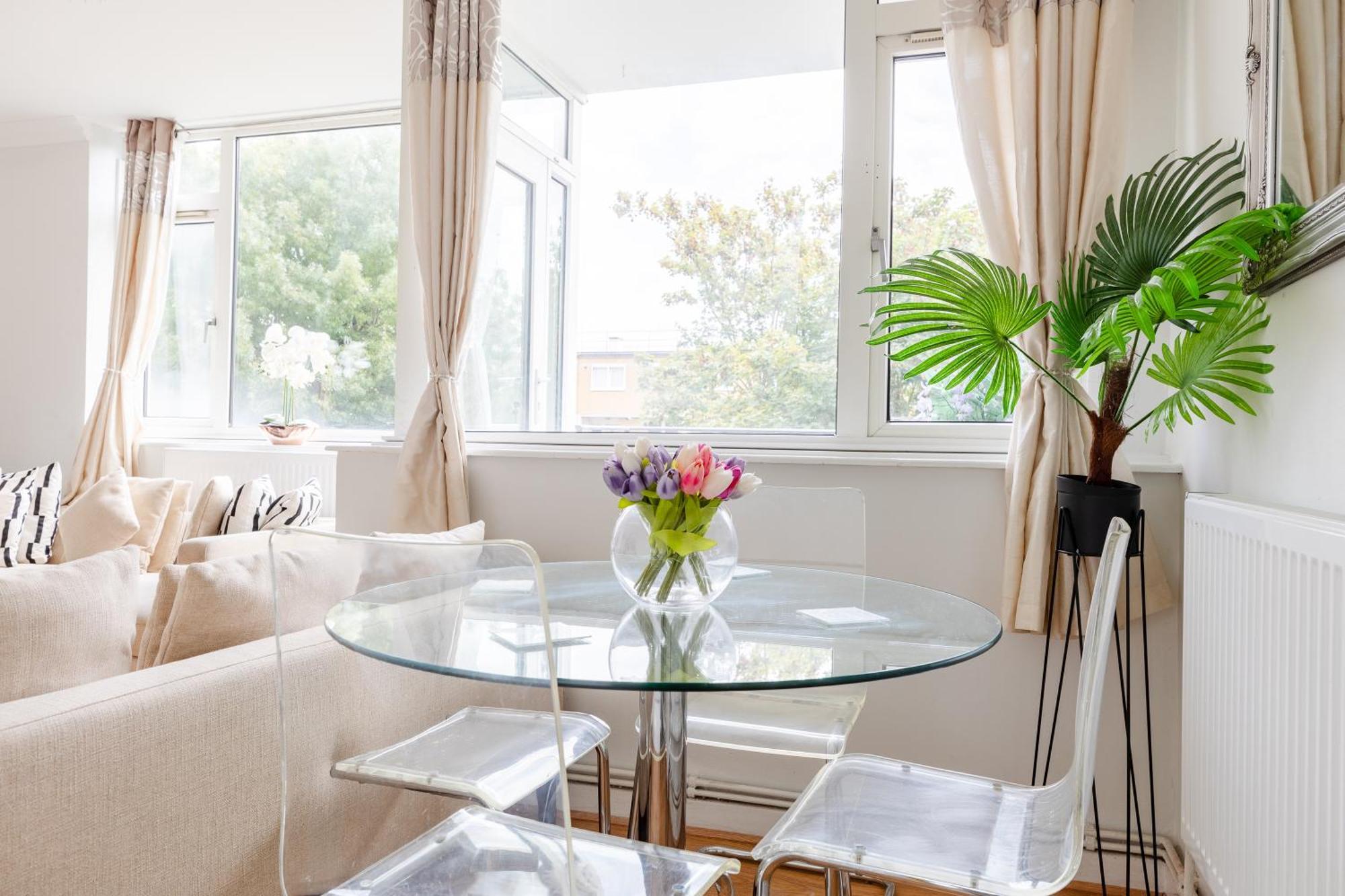 Cosy 3 Bed Flat Ideal For Trips To 런던 외부 사진