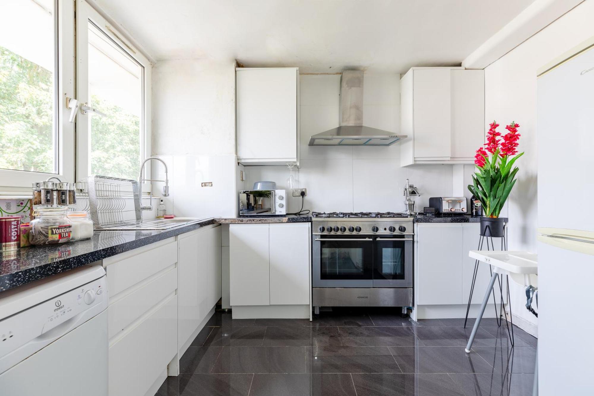 Cosy 3 Bed Flat Ideal For Trips To 런던 외부 사진